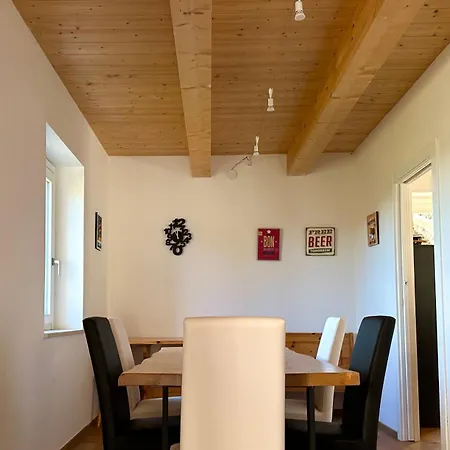 アパート Casale Ecru - Sirolo, Splendido Casale Con Giardino E Vista Mare シローロ