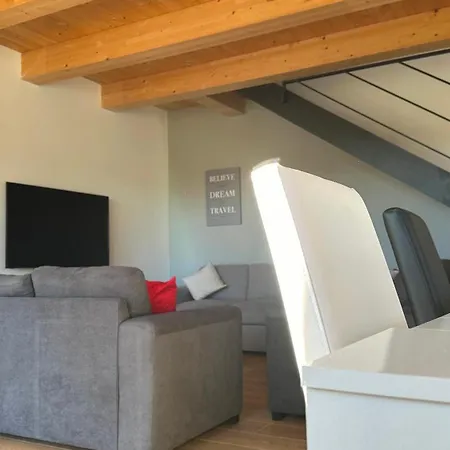 アパート Casale Ecru - Sirolo, Splendido Casale Con Giardino E Vista Mare